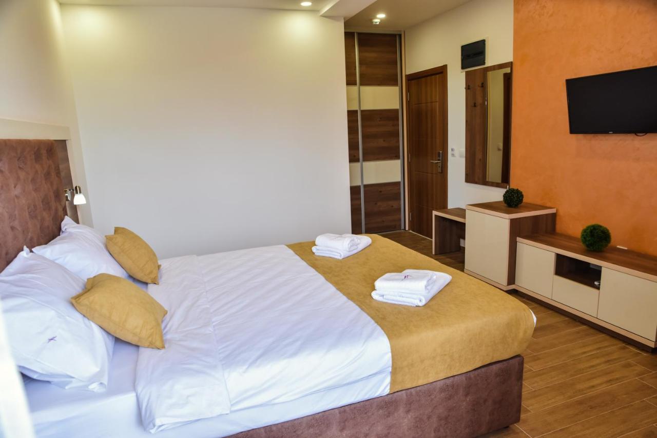 Heaven Lux Ulcinj Hotel Eksteriør billede