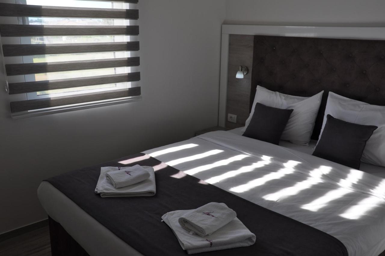 Heaven Lux Ulcinj Hotel Eksteriør billede