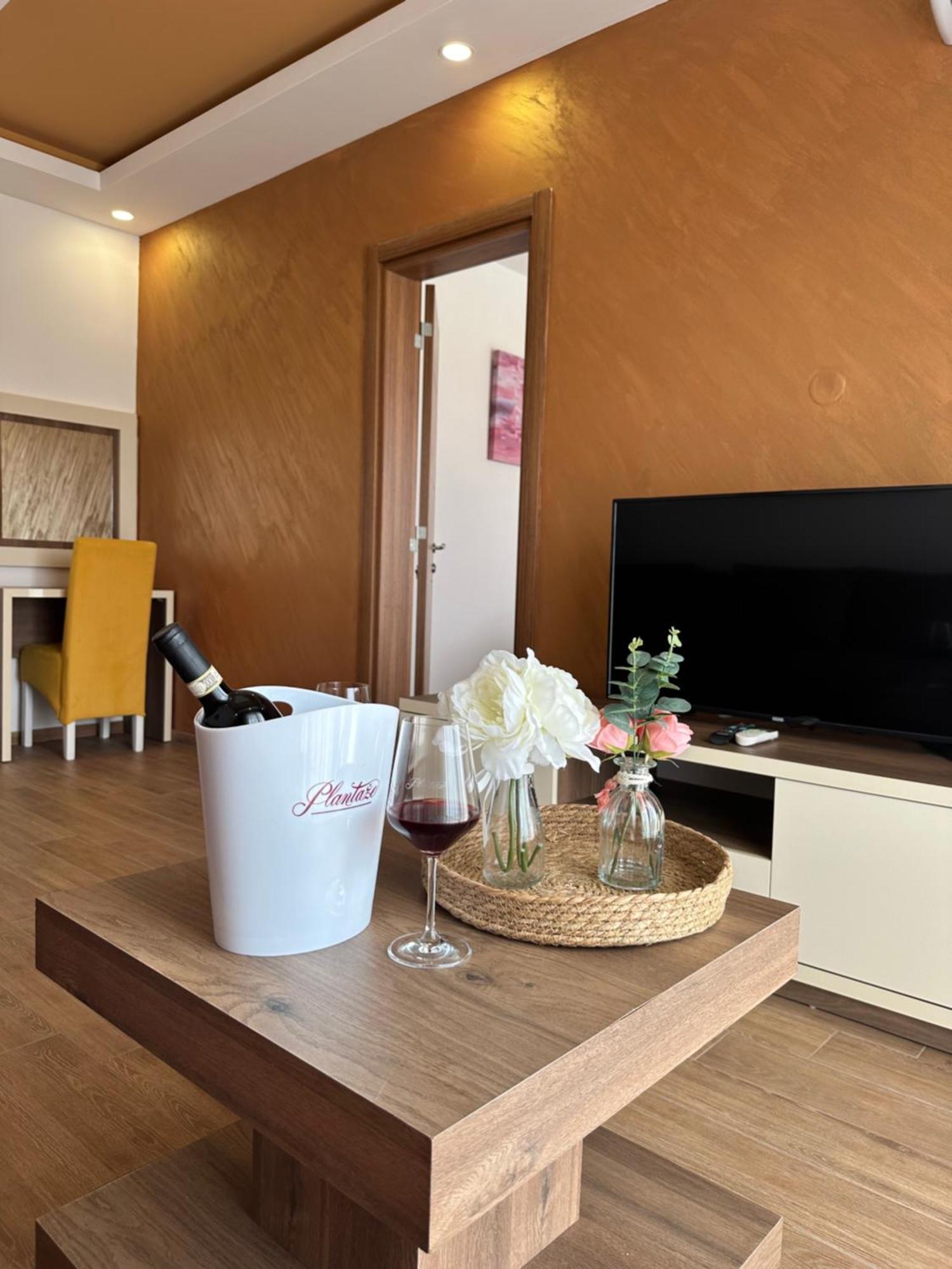 Heaven Lux Ulcinj Hotel Eksteriør billede