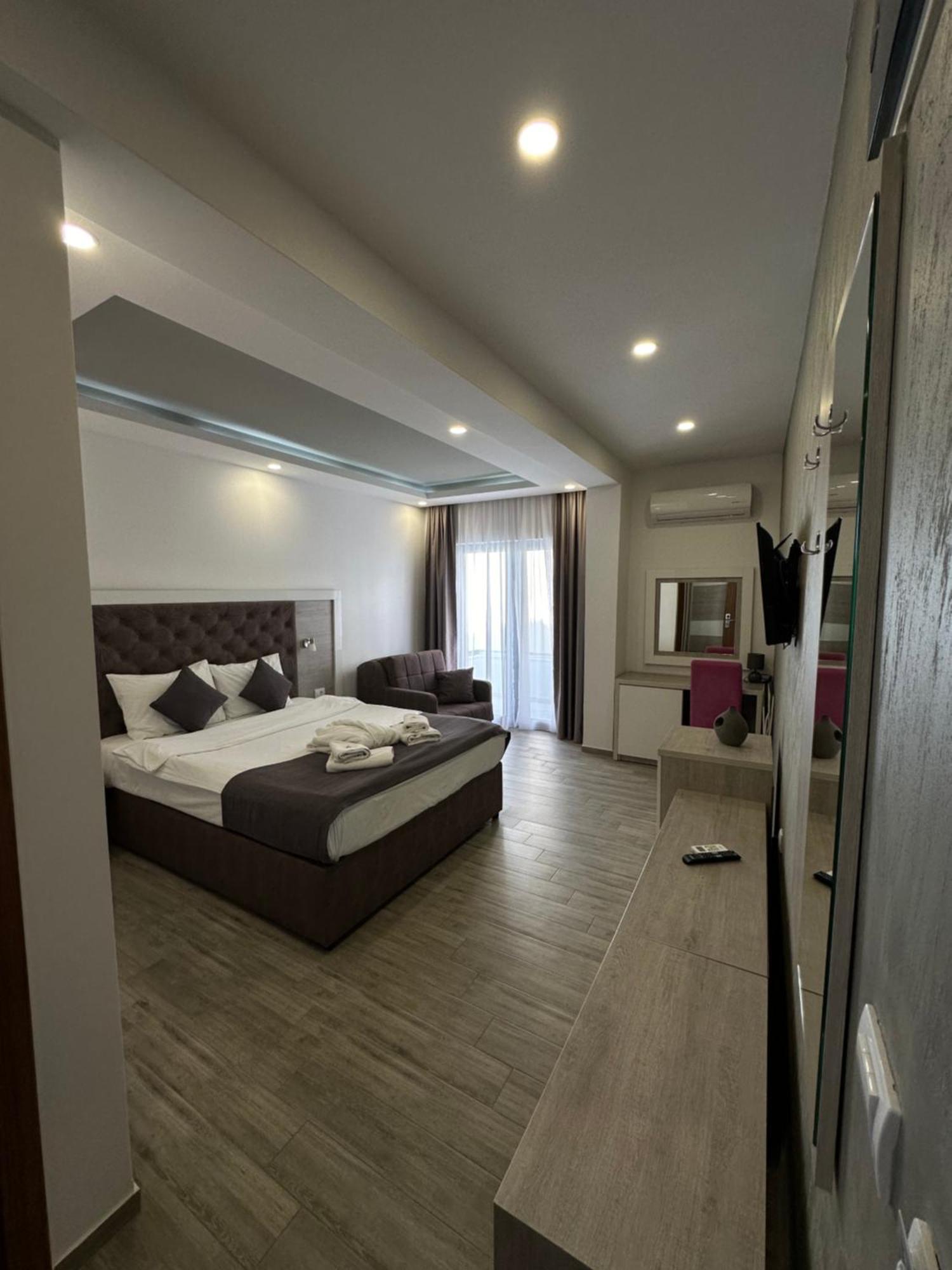 Heaven Lux Ulcinj Hotel Eksteriør billede